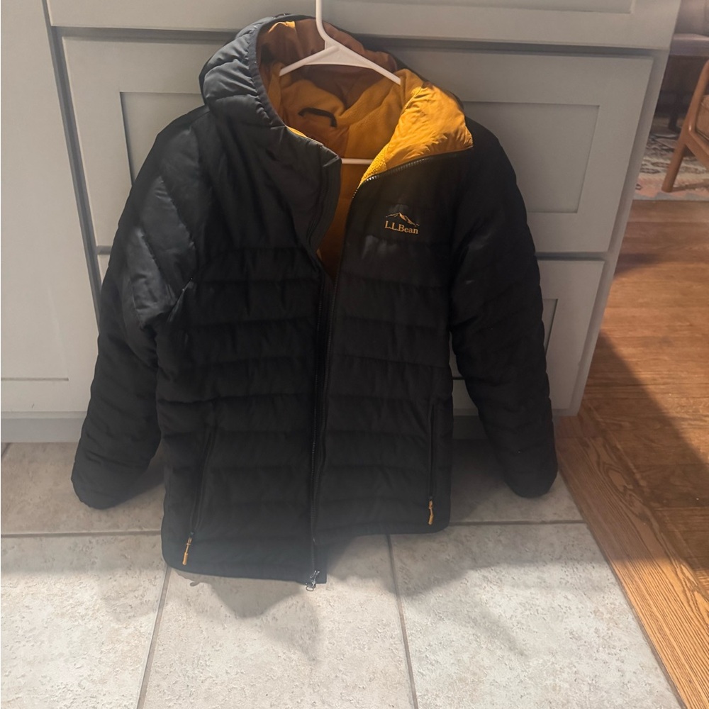 L.L. Bean Black and Yellow Puffer Jacket - Picture 4 of 6